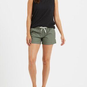 Vuori Women's Ripstop Shorts in Army (green)